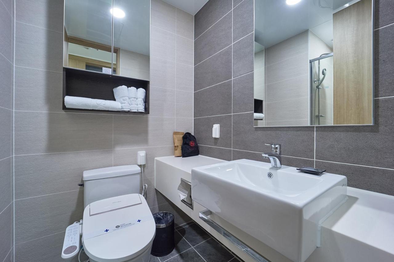 Jeonju Signature Hotel ภายนอก รูปภาพ